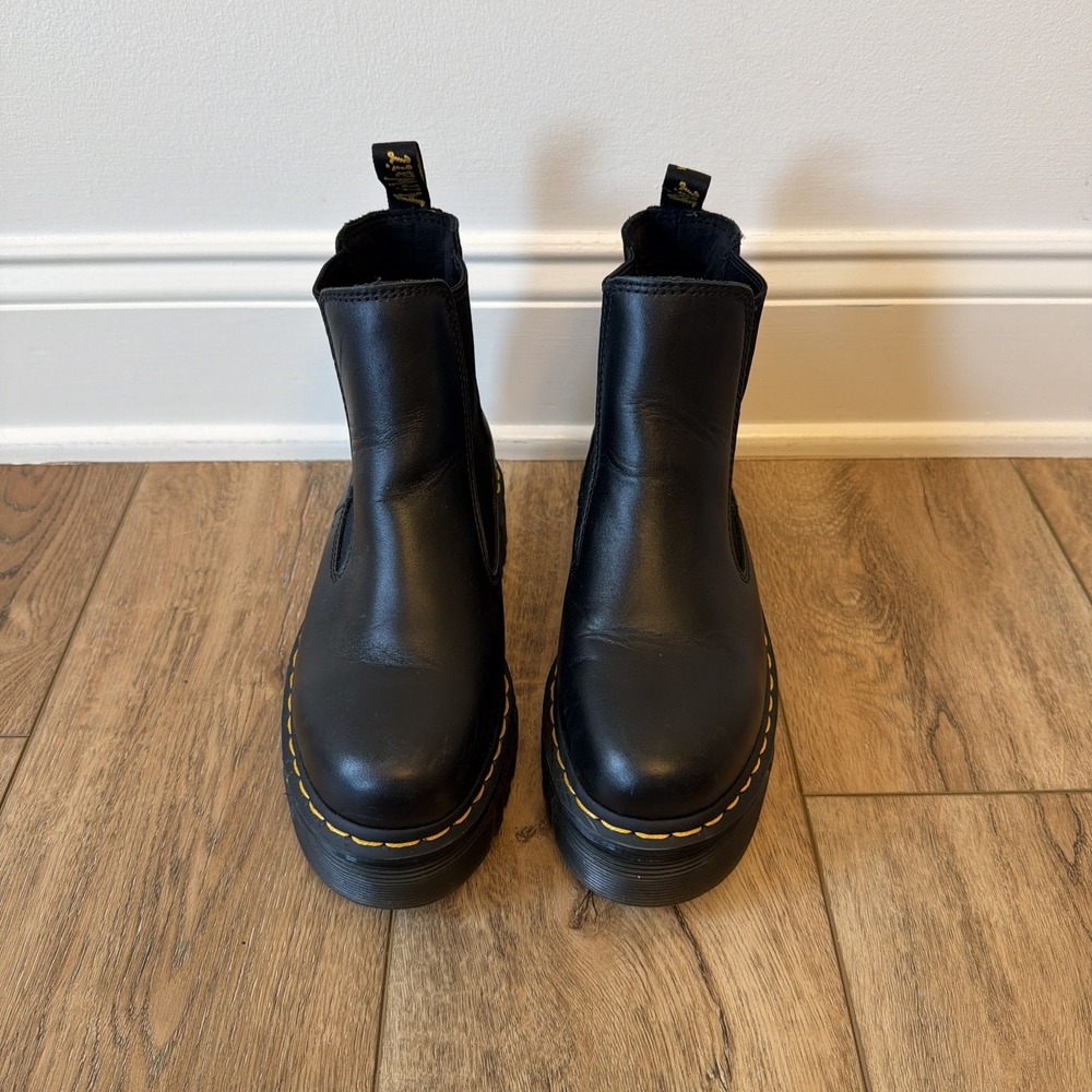 Dr. Martens Women's Platform Chelsea Boot Black Size 7 Audrick Lugged Sole
